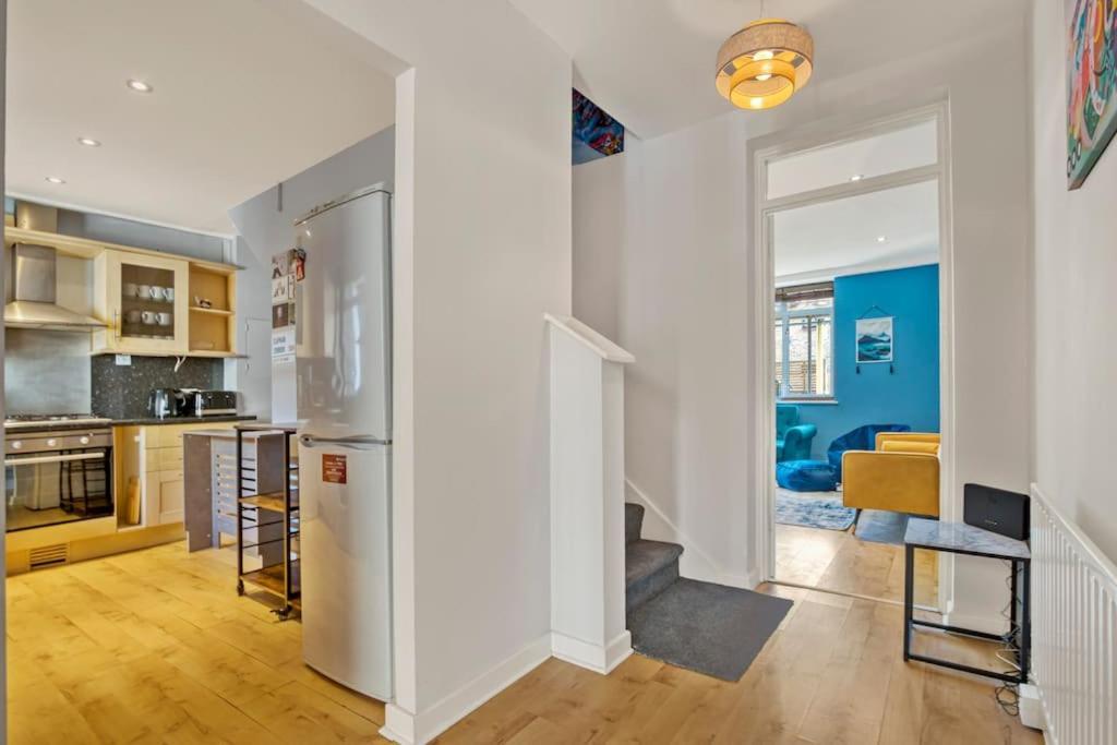 Lovely 3-Bed Clapham Common London Kültér fotó