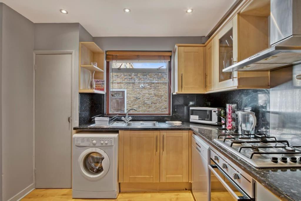 Lovely 3-Bed Clapham Common London Kültér fotó